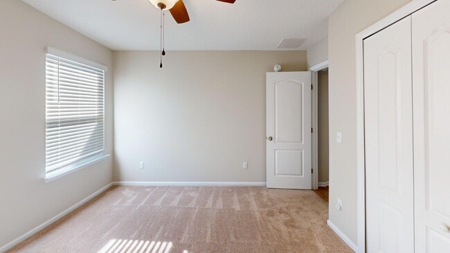 Building Photo - 15790 Whitebark Dr