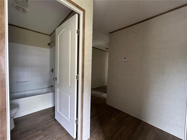 Building Photo - 9310 Scott Dairy Loop Rd S