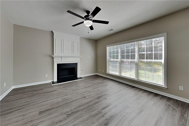 Building Photo - 2215 Traywick Chase