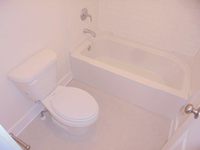 Building Photo - 1076 Adams Haven Bend