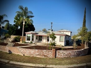 Building Photo - 2230 Alta Vista Dr