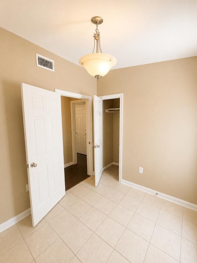 Building Photo - 5410 Downs Dr