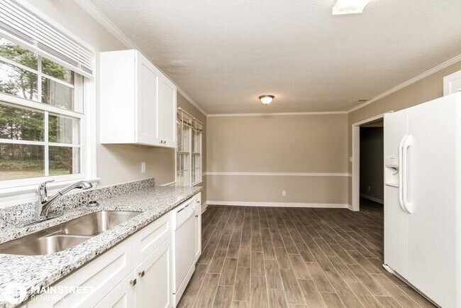 Building Photo - 144 BUFFALOWAY RD, STATESVILLE, NC 28677