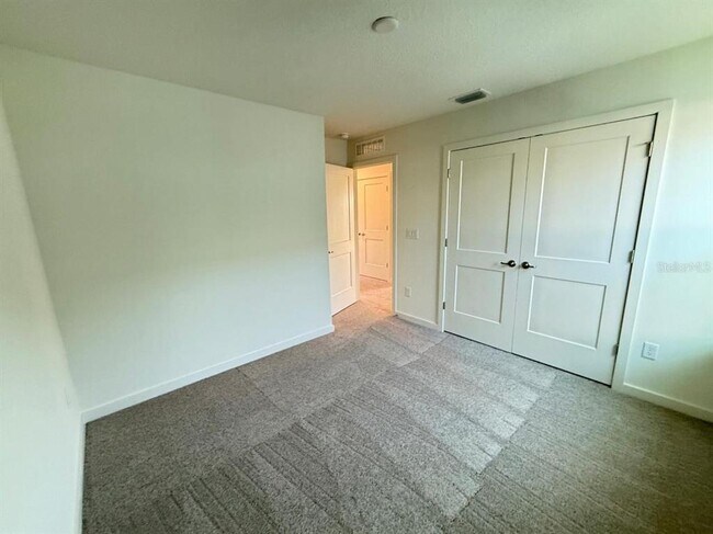 Building Photo - 2006 Education St