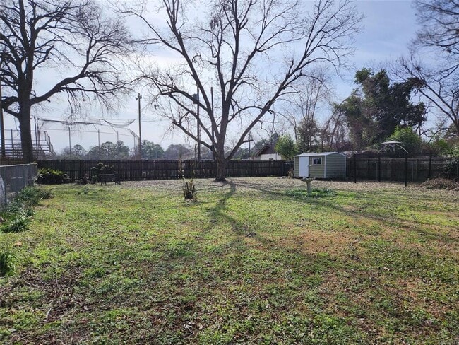 Building Photo - 2814 Ashley Ave