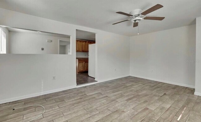 Building Photo - 12527 1st Isle