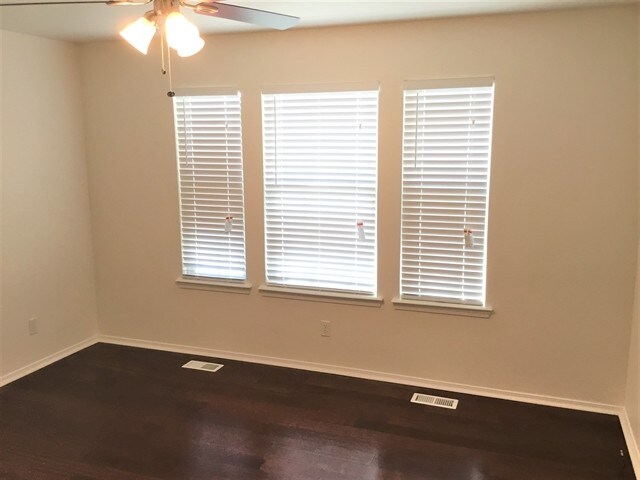 Building Photo - 11060 W Halstead Ct