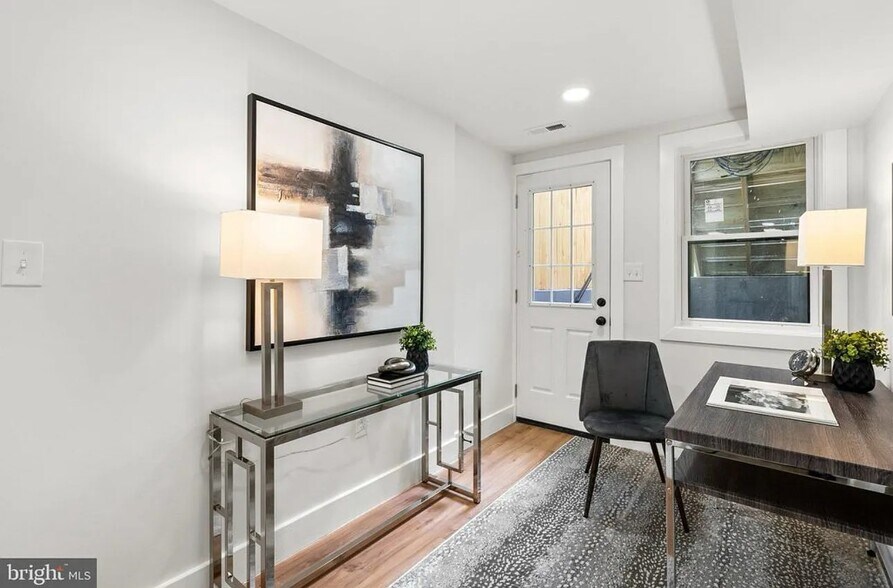 Building Photo - 5513 4th St NW