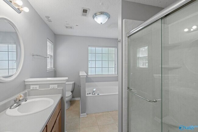 Building Photo - 300 Sweetwood Ln NW