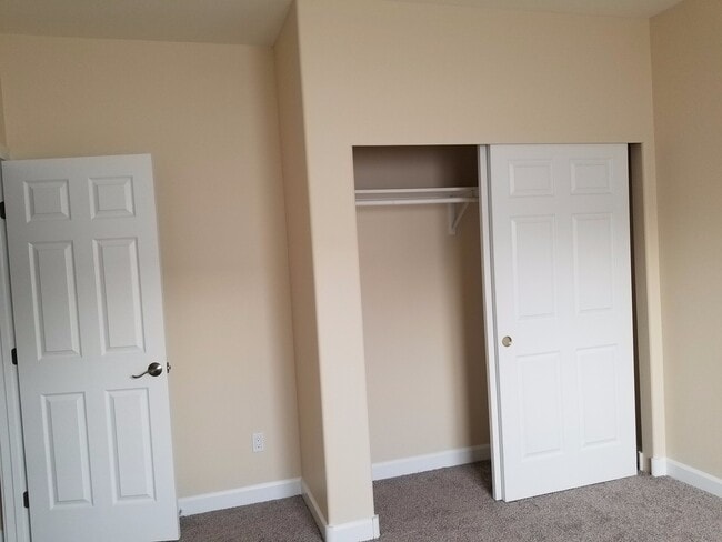 Building Photo - Occupied, do not disturb tenants. West Valley 3 bedroom 2.5 bath plus an office,  custom built re...