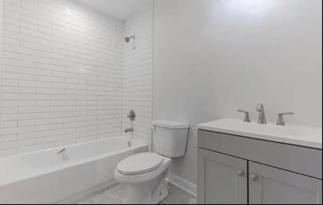 Building Photo - 4100 New Willow Rd