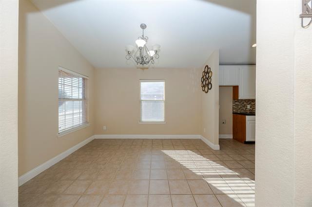 Building Photo - 1408 Millbrook Ln