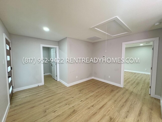 Building Photo - 1416 Fairbanks St