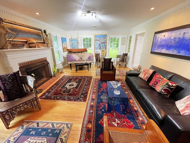 Building Photo - 13209 Lantern Hollow Dr