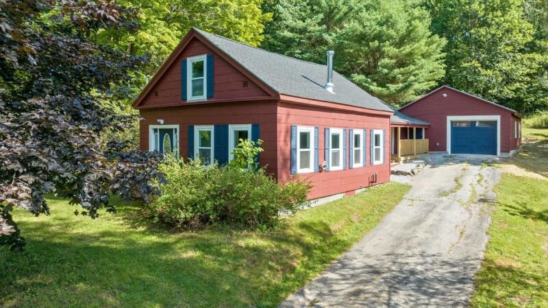 Building Photo - 2 Howes Corner Rd