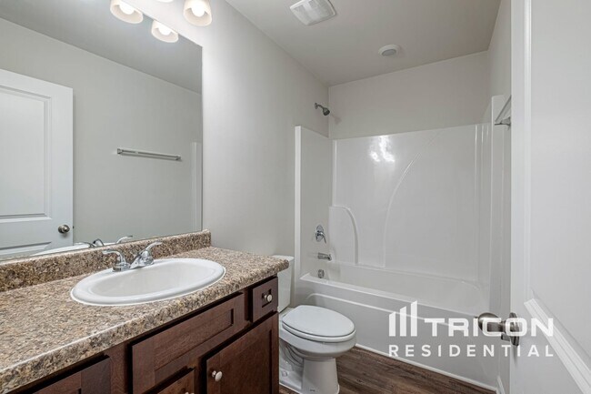 Building Photo - 519 Trickum Hill Dr