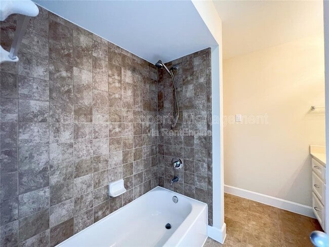 Building Photo - 11504 Main Pine Dr