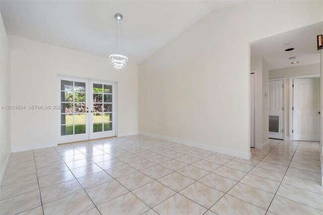 Building Photo - 16035 SW 173rd Ave