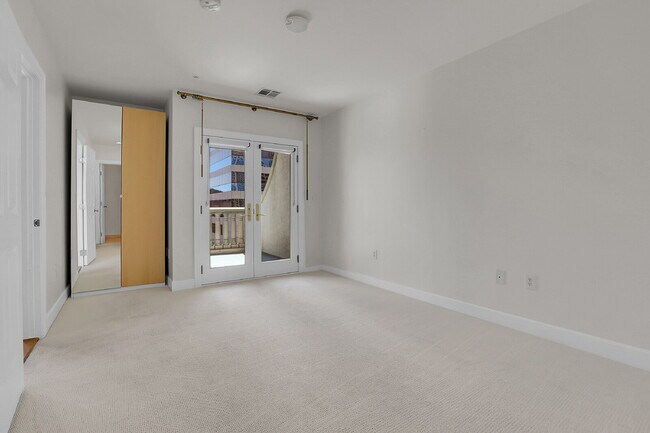 Building Photo - $3,095.00, stunning 2-bedroom, 2-bathroom ...