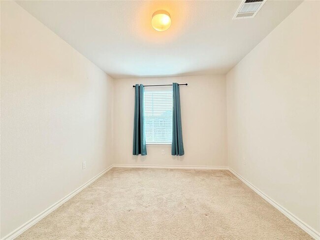 Building Photo - 7506 Elk Grove Path