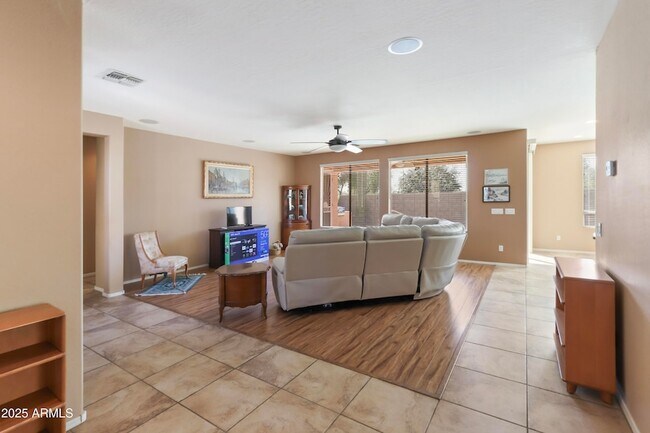 Building Photo - 20934 Sweet Dreams Dr