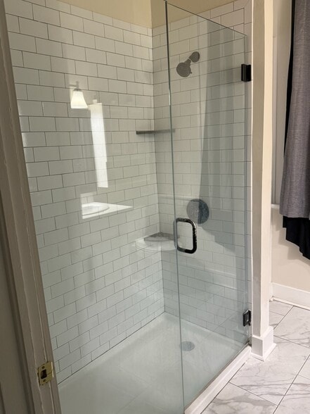 Building Photo - 1008 Josephine St