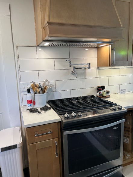 Building Photo - 44 N H St