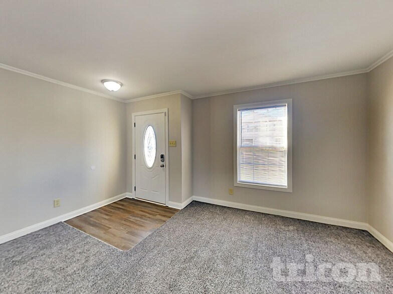 Building Photo - 2609 Woodfield Blvd