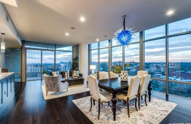 Building Photo - 4242 Broadway-919.2