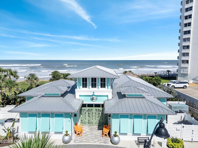 Building Photo - 215 Summertime Pl