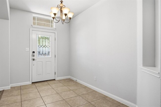 Building Photo - 101 Saddle Ridge Dr