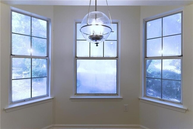 Building Photo - 1697 Cedar Bluff Way