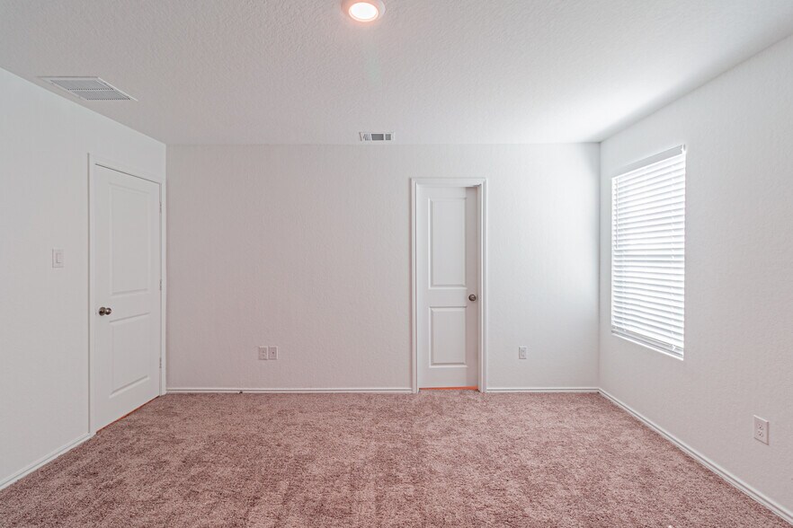 Building Photo - 7703 Chancery Gate