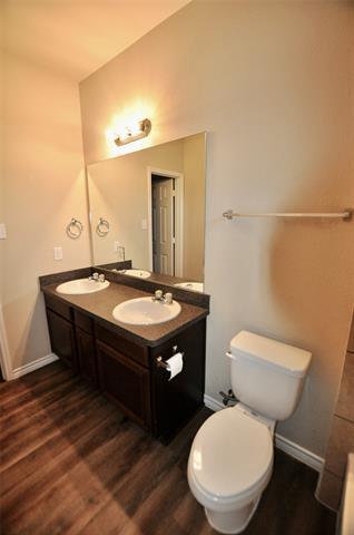 Building Photo - 1114 Story Book Ln