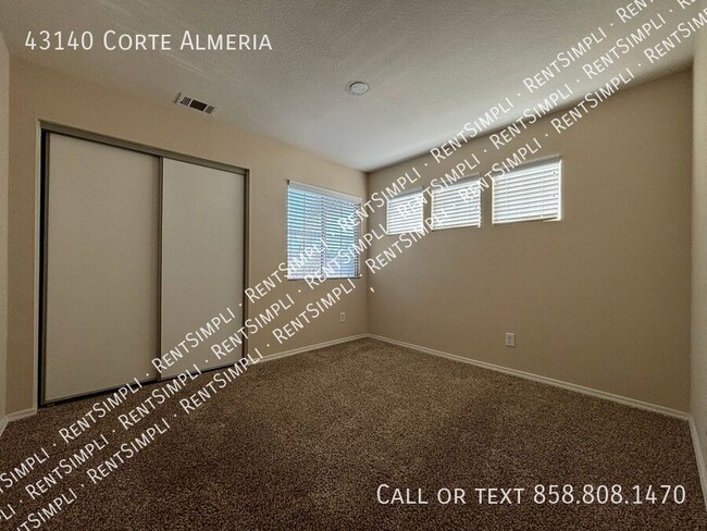 Building Photo - 3 BD 2.5 BA Located in Paloma del Sol