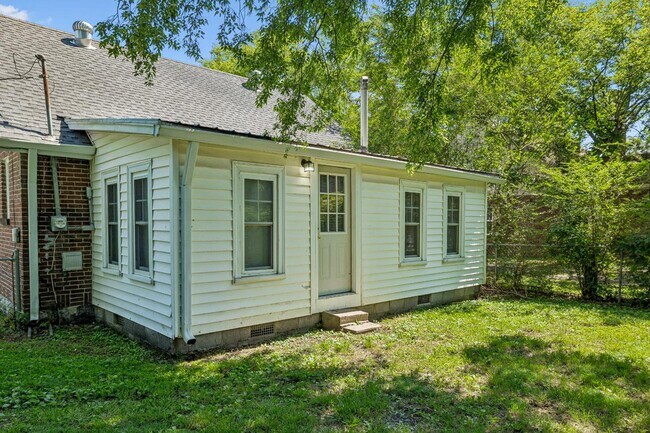 Building Photo - 226 Cumberland Dr