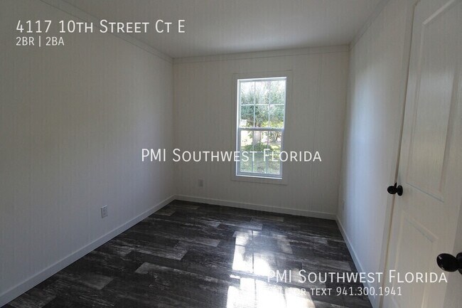 Building Photo - 4117 10th St Ct E