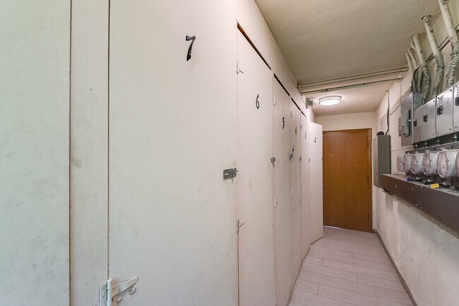 Building Photo - 3001 N 3rd