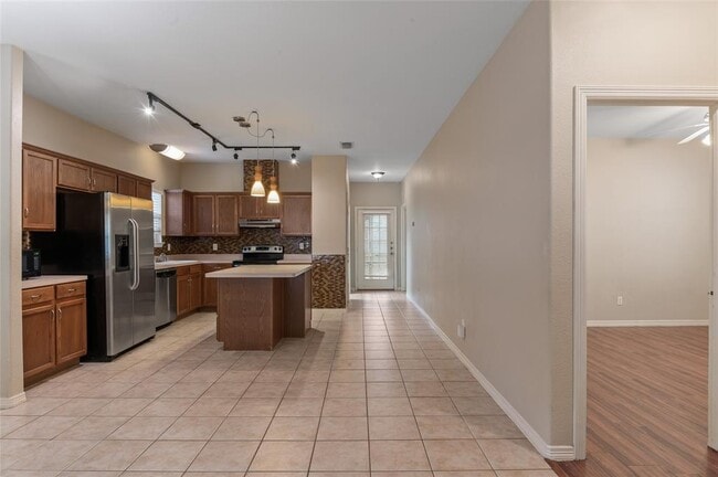 Building Photo - 10218 Berry Hill Ln