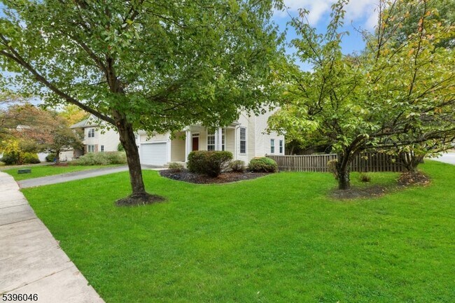 Building Photo - 2 Rider Terrace