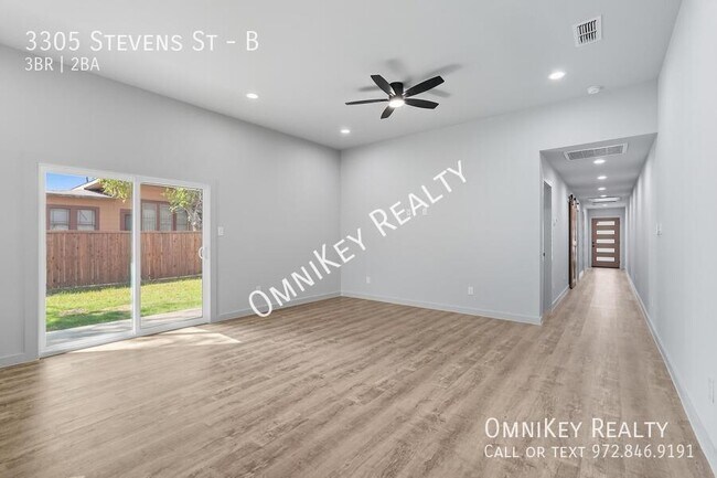 Building Photo - 3305 Stevens St