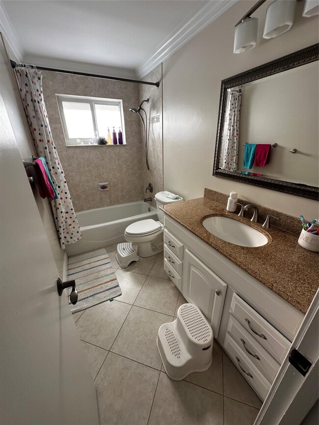 Building Photo - 6860 Calle Del Paz S