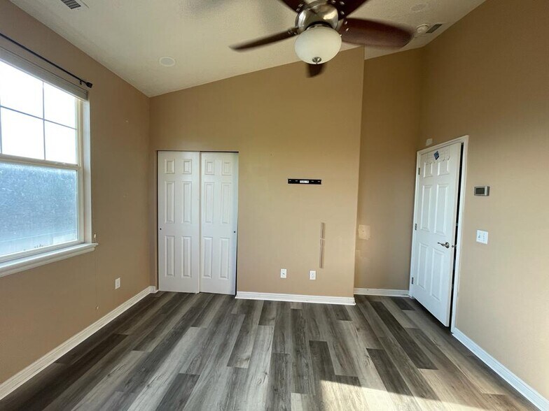 Bedroom - 11006 S Maple Forest Way