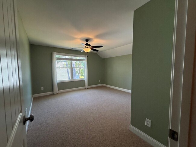Building Photo - Beautiful unfurnished 5 Bedroom 3 Bath home in The Preserve at Tidewater Sneads Ferry
