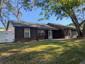 Building Photo - 4537 Malik Cresent