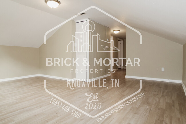 Building Photo - 2611 Edgewood Ave