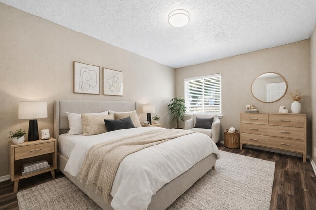 Building Photo - Travis Park Apartments