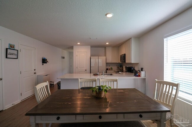 Building Photo - 6724 Paso Fino Dr