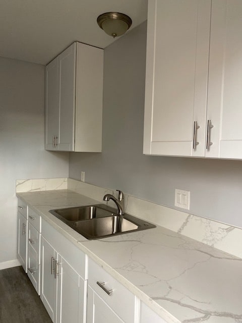 Building Photo - 5933 Gaviota Ave