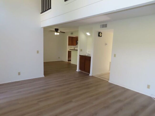 Building Photo - 29324 Vía Frontera